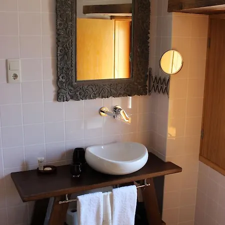 Bed & Breakfast Casa Do Enchido Mos (Braganca)