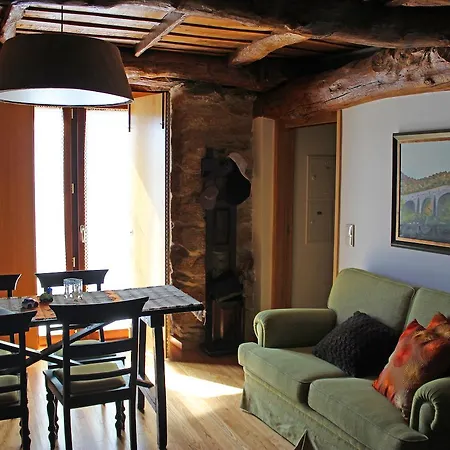 Casa Do Enchido Bed & Breakfast Mos (Braganca)